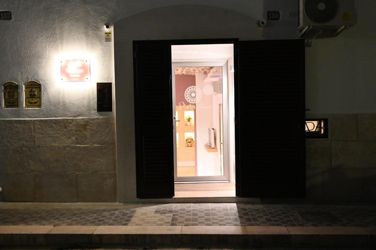Pietrabianca Apartments San Lorenzo Манфредония Екстериор снимка